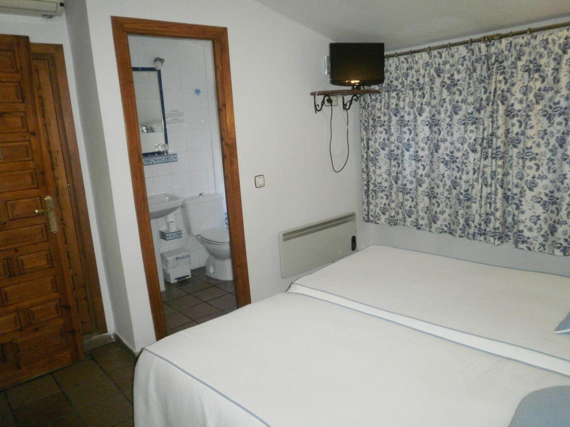 Hostal La Posada De Zocodover Толедо Екстер'єр фото