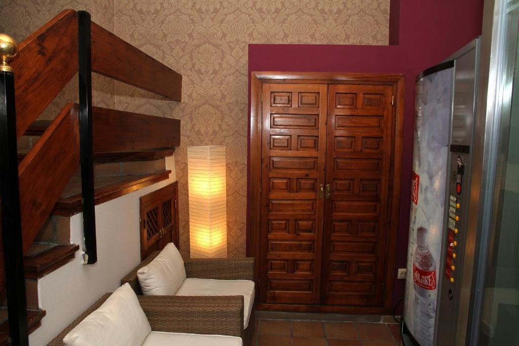 Hostal La Posada De Zocodover Толедо Екстер'єр фото
