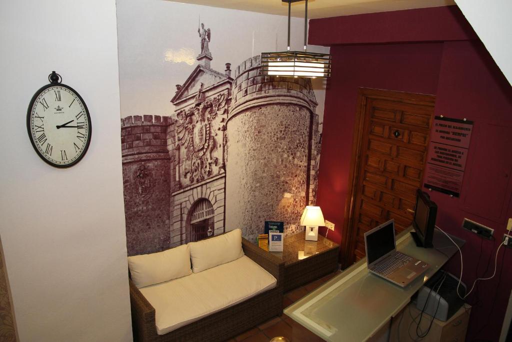 Hostal La Posada De Zocodover Толедо Екстер'єр фото