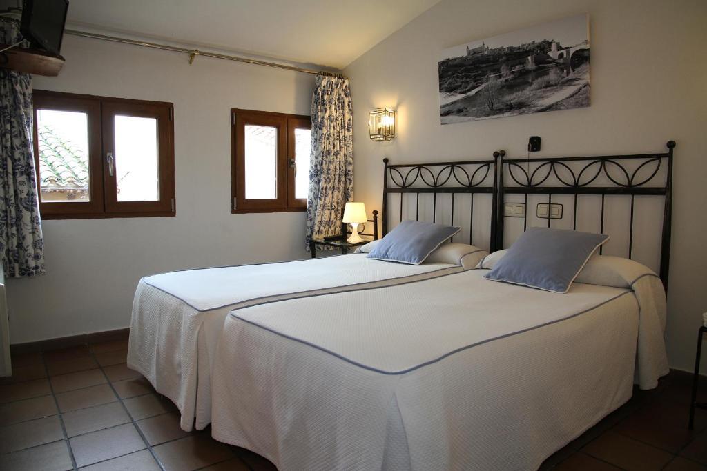 Hostal La Posada De Zocodover Толедо Екстер'єр фото