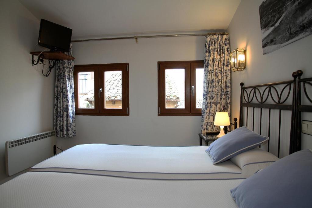 Hostal La Posada De Zocodover Толедо Екстер'єр фото