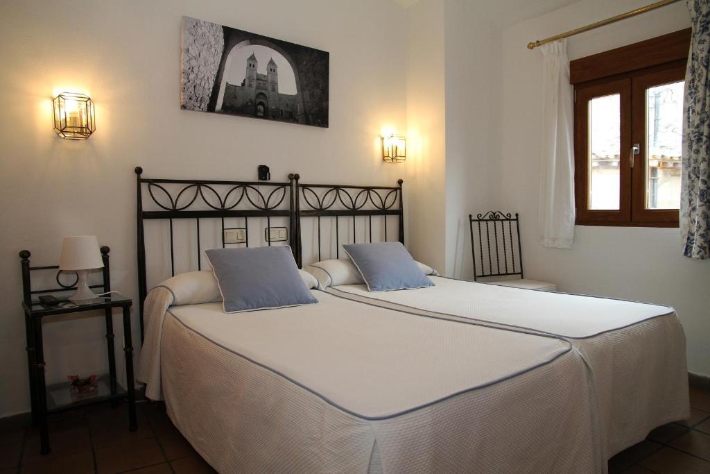 Hostal La Posada De Zocodover Толедо Екстер'єр фото